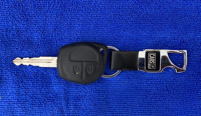 2013 Maruti Swift Dzire VXI, Petrol, Manual, 71,543 km, Key Close Up