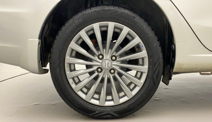 2016 Maruti Ciaz ZXI+, Petrol, Manual, 87,302 km, Right Rear Wheel