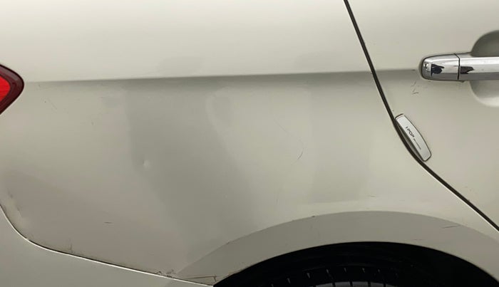 2016 Maruti Ciaz ZXI+, Petrol, Manual, 87,302 km, Right quarter panel - Slightly dented