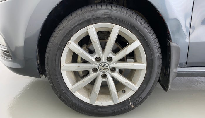 2017 Volkswagen Polo GT TSI 1.2 PETROL AT, Petrol, Automatic, 46,667 km, Left Front Wheel