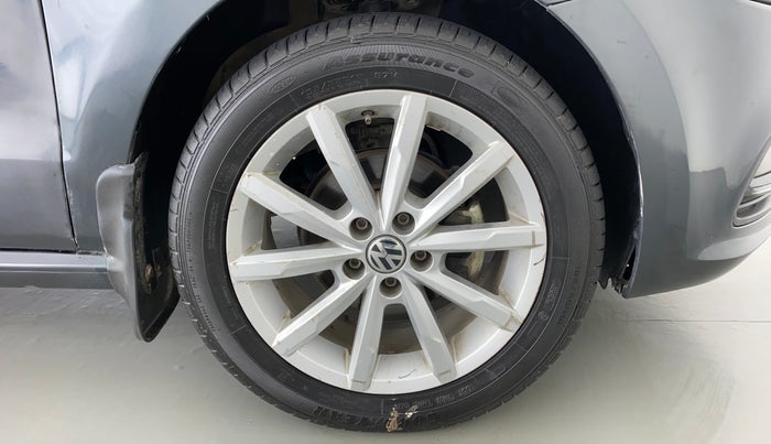 2017 Volkswagen Polo GT TSI 1.2 PETROL AT, Petrol, Automatic, 46,667 km, Right Front Wheel
