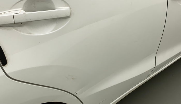 2016 Honda Brio VX AT, Petrol, Automatic, 30,752 km, Right rear door - Minor scratches