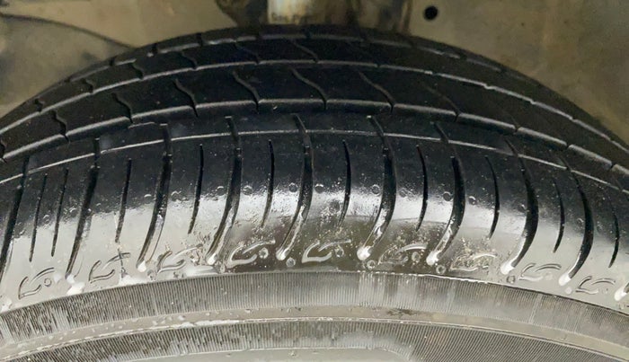 2016 Honda Brio VX AT, Petrol, Automatic, 30,752 km, Left Front Tyre Tread
