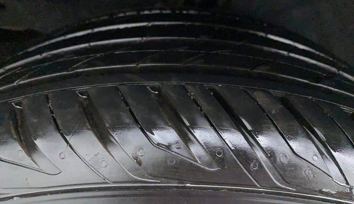 2019 Honda Civic VX CVT i-VTEC, Petrol, Automatic, 13,679 km, Left Front Tyre Tread