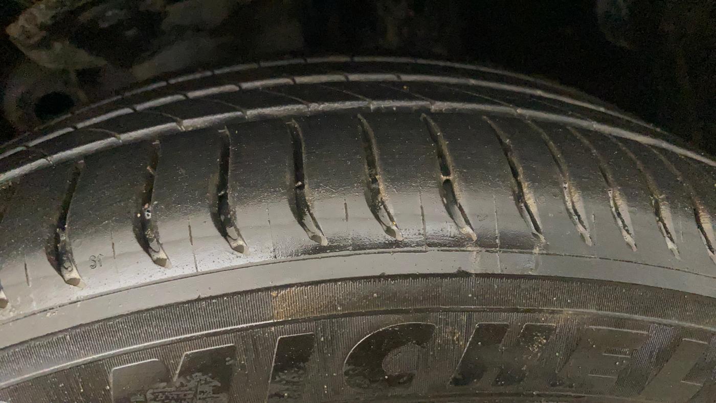 2021 Volkswagen T-ROC 1.5 TSI AT, Petrol, Automatic, 95,260 km, Right Front Tyre Tread