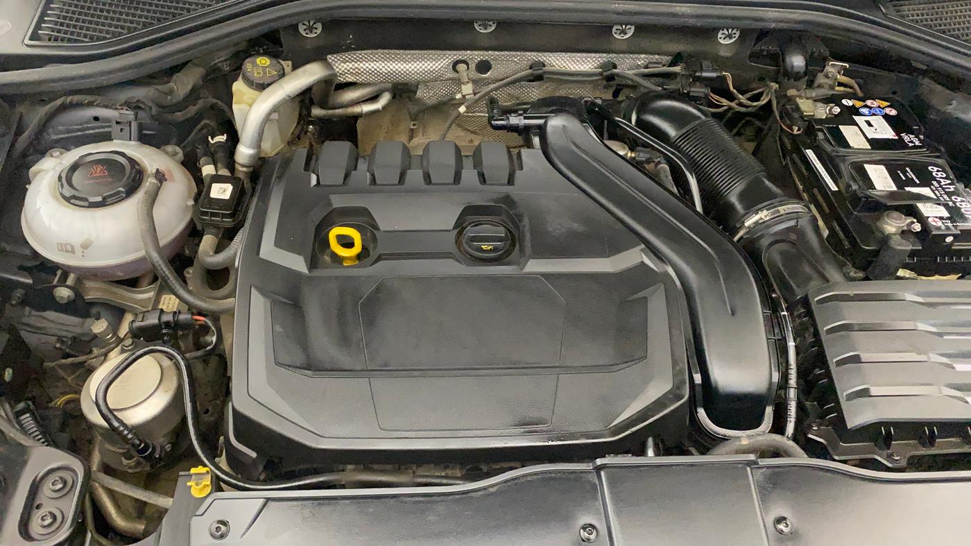 2021 Volkswagen T-ROC 1.5 TSI AT, Petrol, Automatic, 95,260 km, Engine View - Right