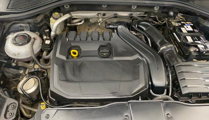 2021 Volkswagen T-ROC 1.5 TSI AT, Petrol, Automatic, 95,260 km, Engine View - Right