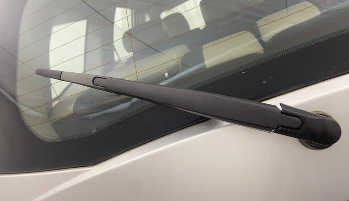 2017 Mahindra XUV500 W6 AT, Diesel, Automatic, 57,612 km, Rear Wiper