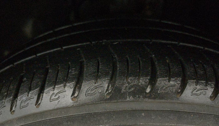 2022 Tata ALTROZ XZ PETROL, Petrol, Manual, 18,981 km, Left Front Tyre Tread