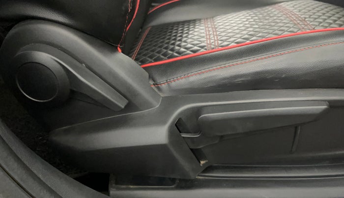 2022 Tata ALTROZ XZ PETROL, Petrol, Manual, 18,981 km, Driver Side Adjustment Panel