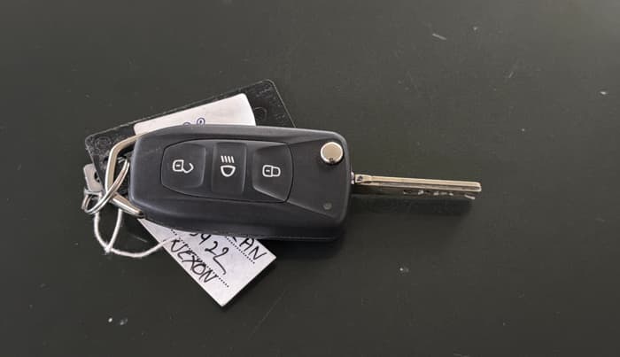 2021 Tata NEXON XM SUNROOF DIESEL, Diesel, Manual, 77,764 km, Key Close Up