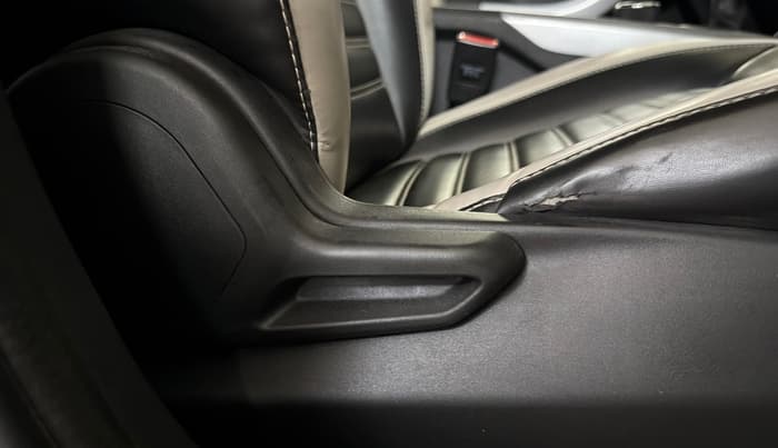 2021 Tata NEXON XM SUNROOF DIESEL, Diesel, Manual, 77,764 km, Driver Side Adjustment Panel