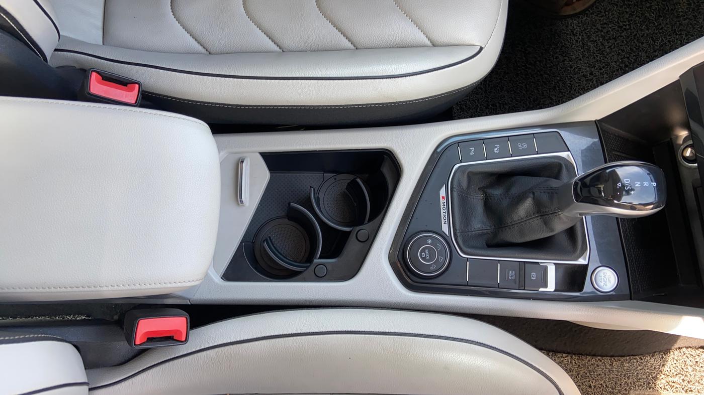 2023 Volkswagen TIGUAN ELEGANCE 2.0 TSI DSG, Petrol, Automatic, 71,119 km, Gear Lever
