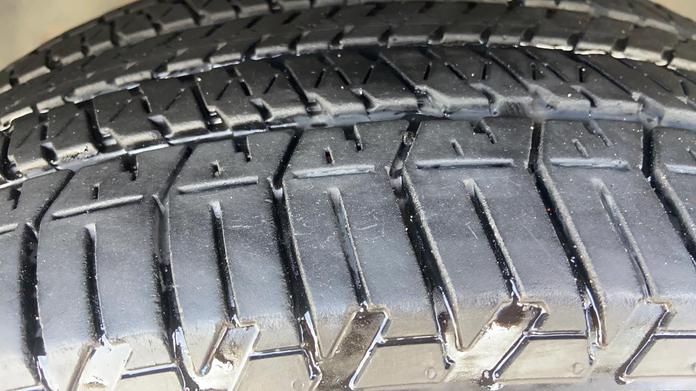 2023 Volkswagen TIGUAN ELEGANCE 2.0 TSI DSG, Petrol, Automatic, 71,119 km, Left Front Tyre Tread
