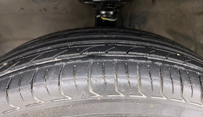 2012 Maruti Wagon R 1.0 LXI, Petrol, Manual, 67,345 km, Left Front Tyre Tread