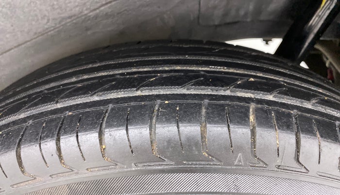 2012 Maruti Wagon R 1.0 LXI, Petrol, Manual, 67,345 km, Left Rear Tyre Tread