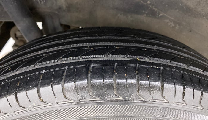 2012 Maruti Wagon R 1.0 LXI, Petrol, Manual, 67,345 km, Right Rear Tyre Tread