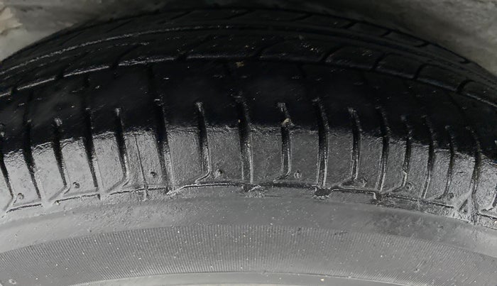 2013 Hyundai i10 SPORTZ 1.2 AT KAPPA2, Petrol, Automatic, 29,021 km, Right Rear Tyre Tread