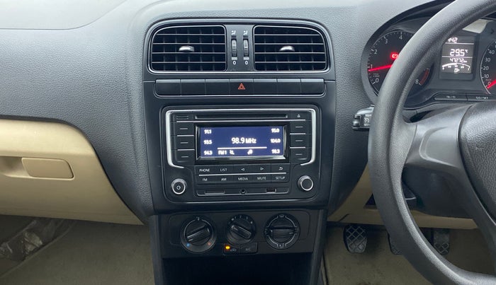 2017 Volkswagen Ameo COMFORTLINE PLUS PETROL, Petrol, Manual, 47,323 km, Air Conditioner