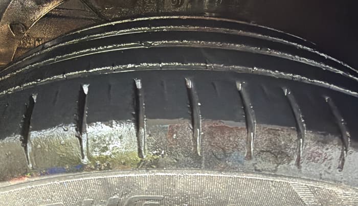 2017 Maruti Baleno ZETA CVT PETROL 1.2, Petrol, Automatic, 47,473 km, Left Front Tyre Tread
