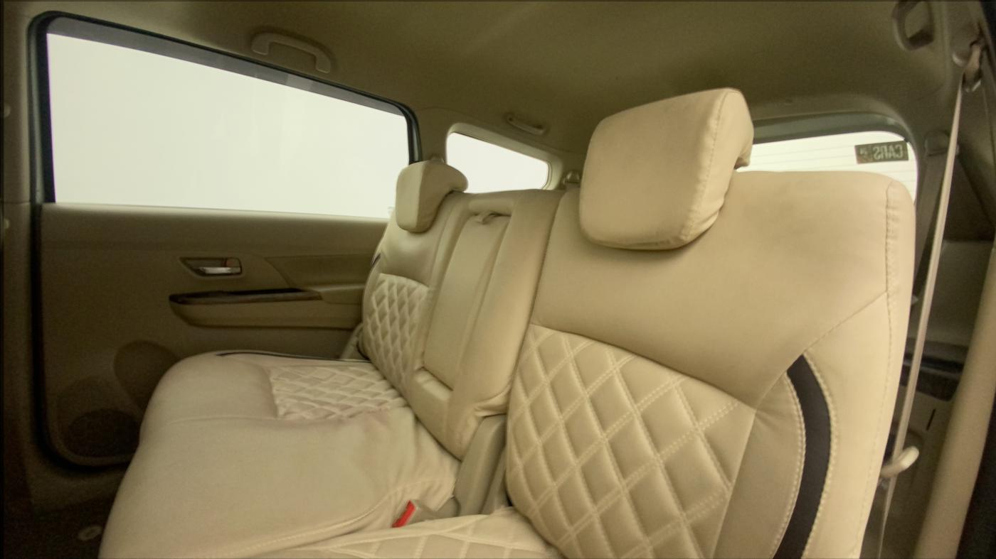 2019 Maruti Ertiga ZXI+ SHVS, Petrol, Manual, 71,580 km, Right Side Rear Door Cabin