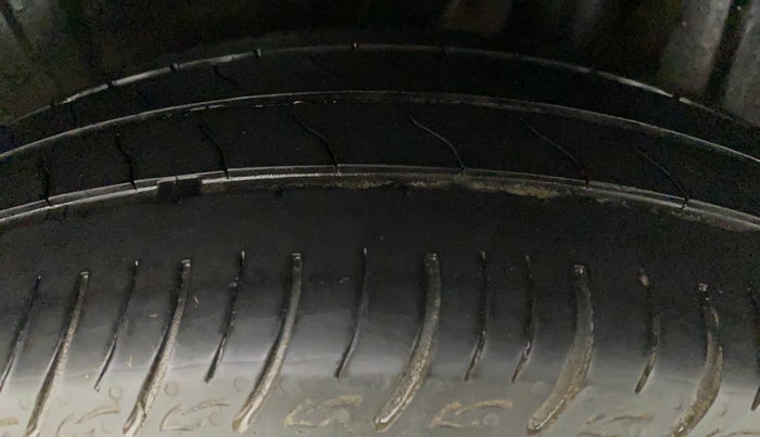 2019 Maruti Ertiga ZXI+ SHVS, Petrol, Manual, 71,580 km, Left Rear Tyre Tread