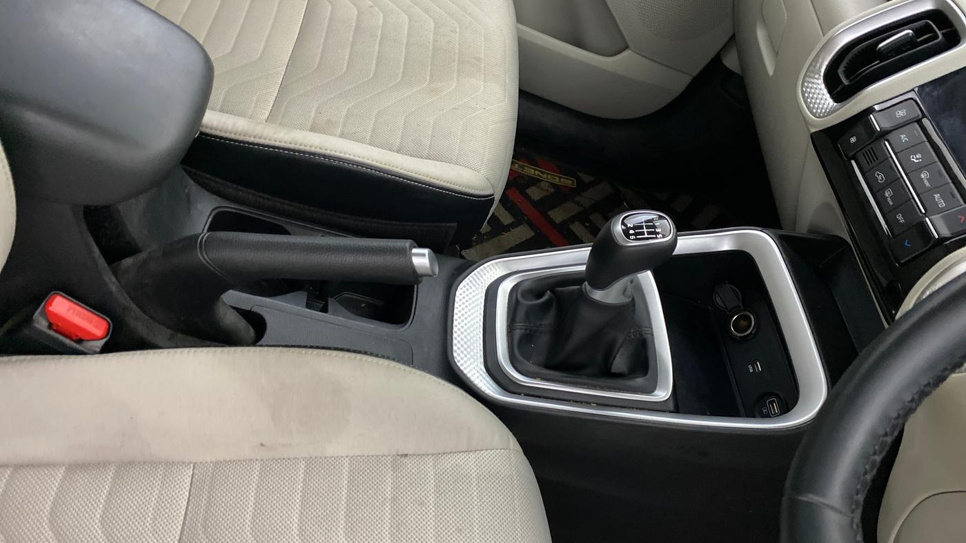 2023 KIA SONET HTX 1.0 IMT, Petrol, Manual, 20,160 km, Gear Lever