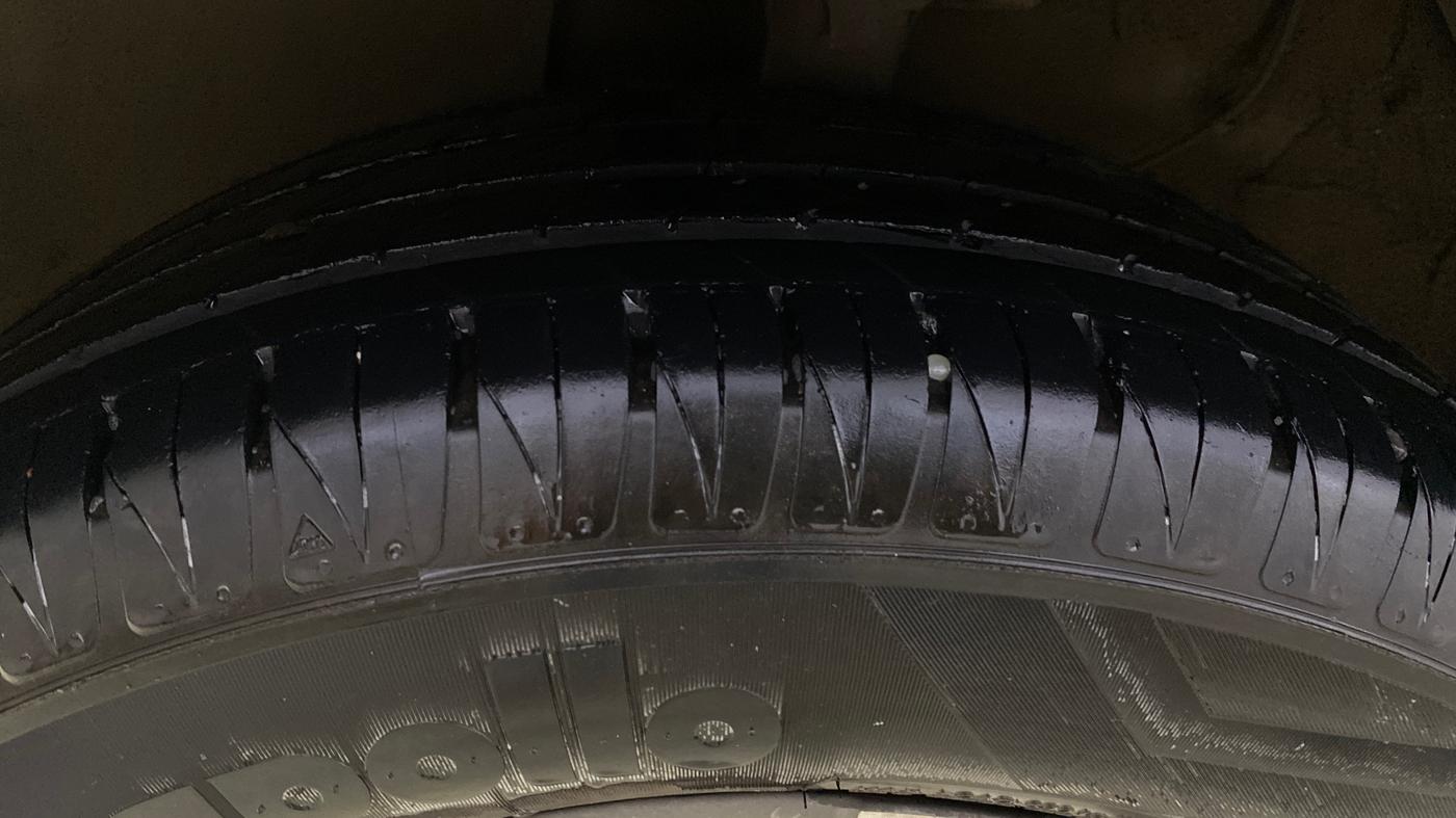 2023 KIA SONET HTX 1.0 IMT, Petrol, Manual, 20,160 km, Left Front Tyre Tread