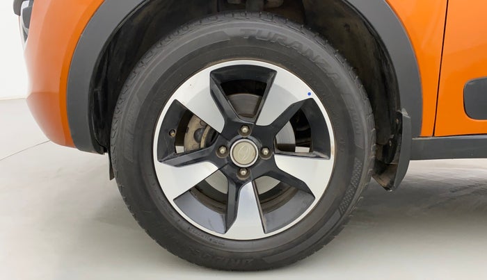 2018 Tata NEXON XZA PLUS DIESEL DUAL TONE, Diesel, Automatic, 1,10,522 km, Left Front Wheel