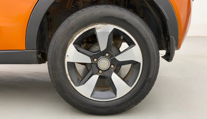 2018 Tata NEXON XZA PLUS DIESEL DUAL TONE, Diesel, Automatic, 1,10,522 km, Left Rear Wheel