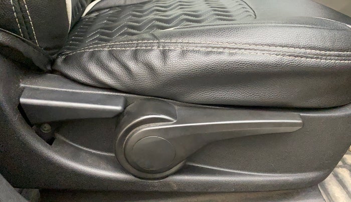 2018 Tata NEXON XZA PLUS DIESEL DUAL TONE, Diesel, Automatic, 1,10,522 km, Driver Side Adjustment Panel