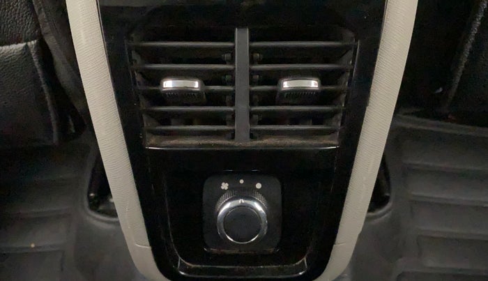 2018 Tata NEXON XZA PLUS DIESEL DUAL TONE, Diesel, Automatic, 1,10,522 km, Rear AC Vents