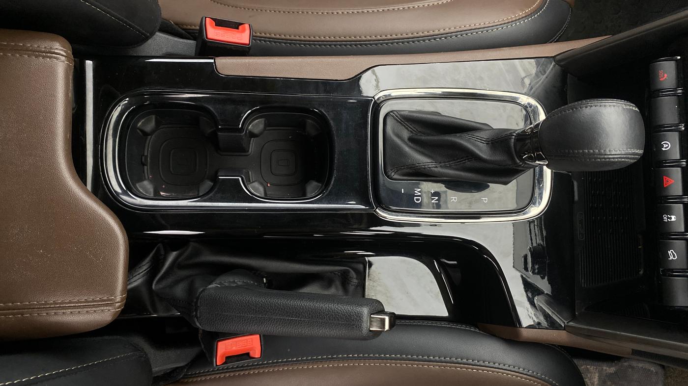 2025 Mahindra SCORPIO-N N Z8 S Petrol AT, Petrol, Automatic, 29,771 km, Gear Lever