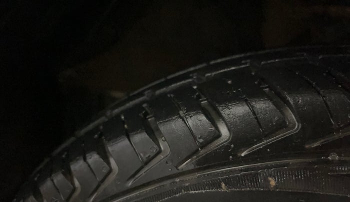 2023 Maruti Alto K10 VXI CNG, CNG, Manual, 30,607 km, Left Front Tyre Tread