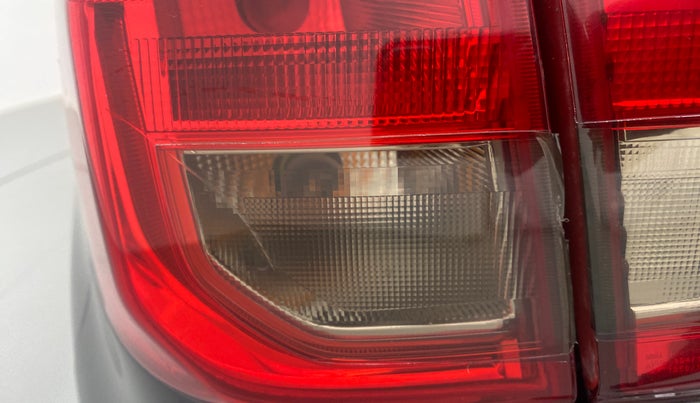2017 Maruti Vitara Brezza ZDI, Diesel, Manual, 77,501 km, Left tail light - Minor damage