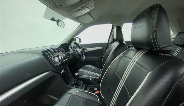 2017 Maruti Vitara Brezza ZDI, Diesel, Manual, 77,501 km, Right Side Front Door Cabin