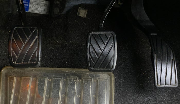 2017 Maruti Vitara Brezza ZDI, Diesel, Manual, 77,501 km, Pedals