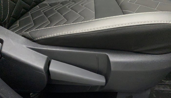 2021 Nissan MAGNITE XV PREMIUM TURBO CVT, Petrol, Automatic, 12,964 km, Driver Side Adjustment Panel