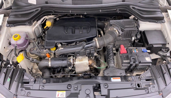 2020 Mahindra XUV300 1.2 W6 MT, Petrol, Manual, 21,466 km, Open Bonet