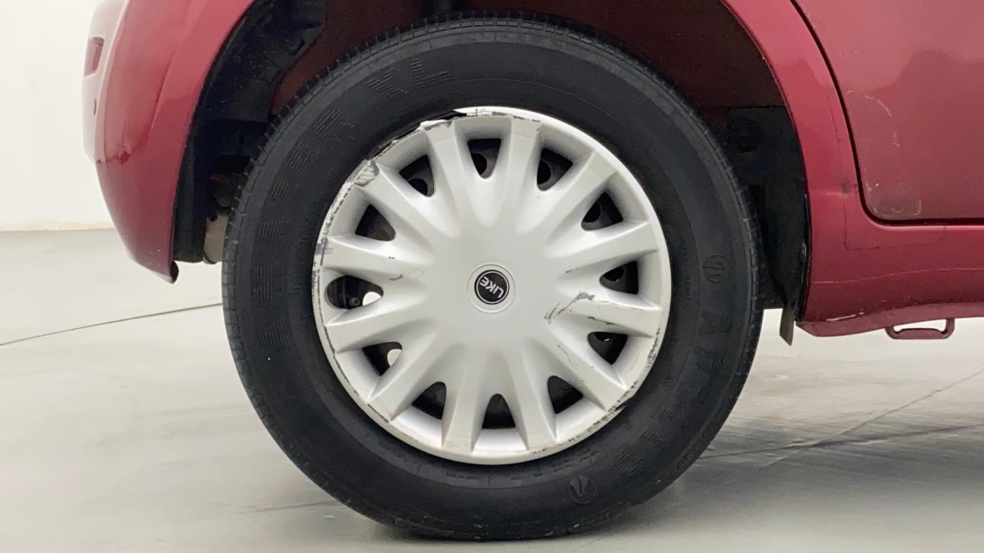 2013 Maruti Ritz VXI, Petrol, Manual, 34,971 km, Right Rear Wheel