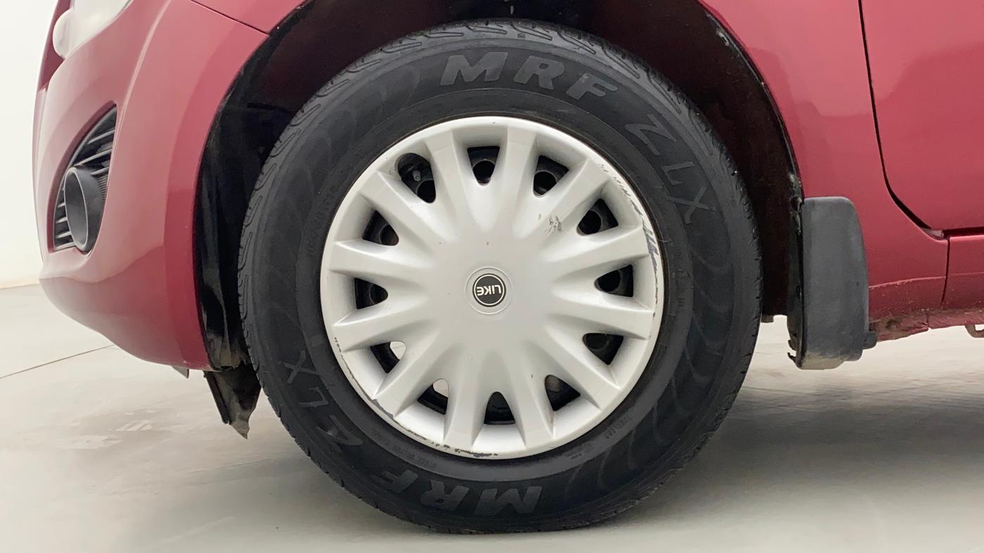 2013 Maruti Ritz VXI, Petrol, Manual, 34,971 km, Left Front Wheel