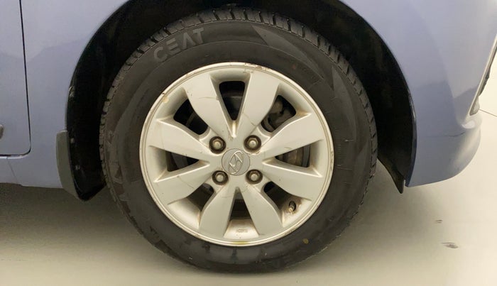 2014 Hyundai Xcent S AT 1.2 (O), Petrol, Automatic, 53,216 km, Right Front Wheel