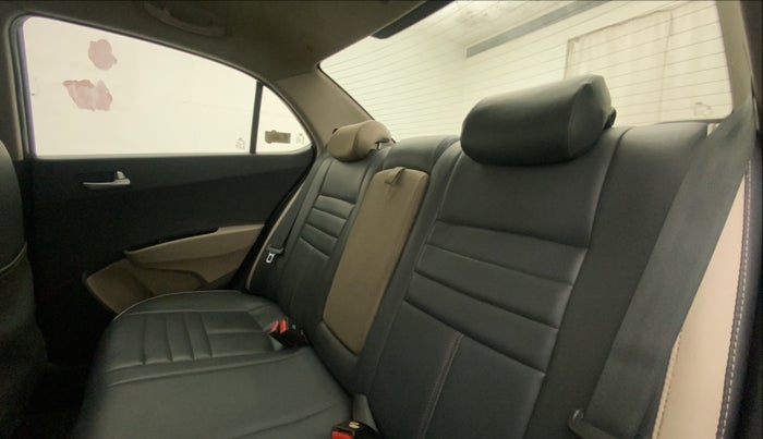 2014 Hyundai Xcent S AT 1.2 (O), Petrol, Automatic, 53,216 km, Right Side Rear Door Cabin