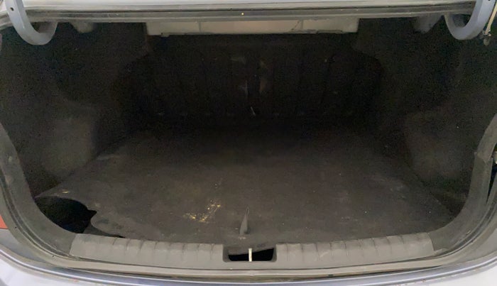 2014 Hyundai Xcent S AT 1.2 (O), Petrol, Automatic, 53,216 km, Boot Inside