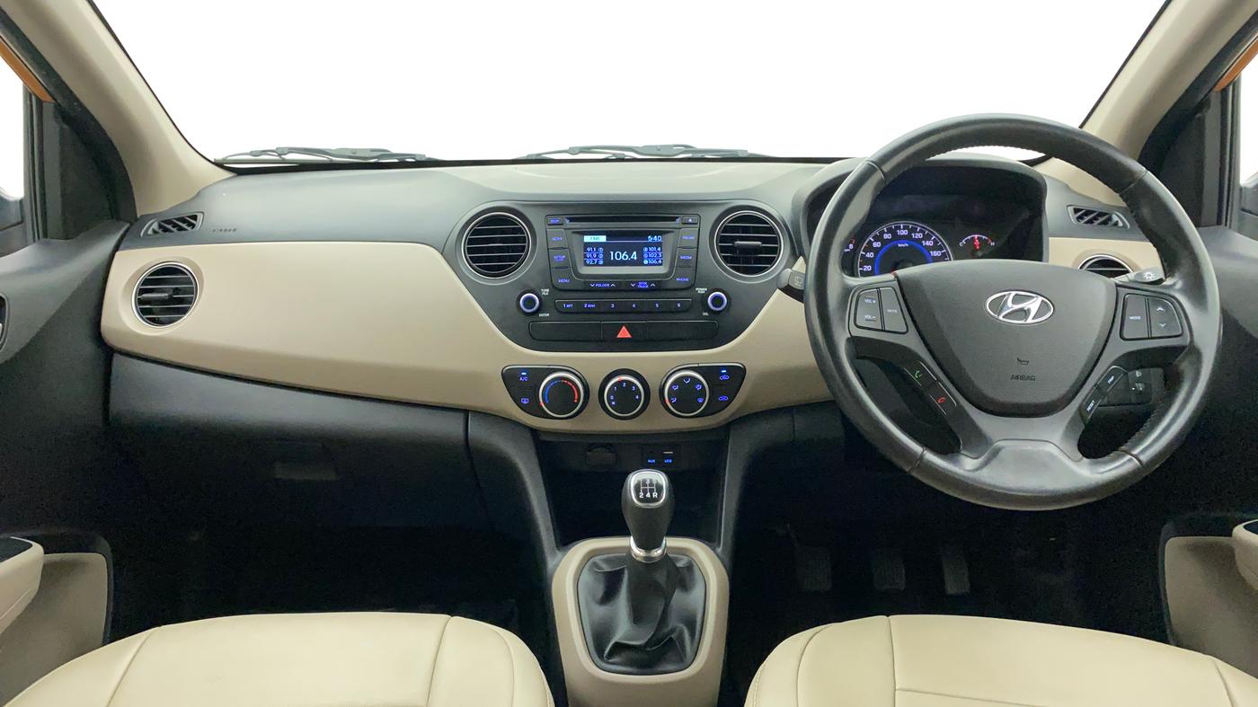 2016 Hyundai Grand i10 ASTA (O) 1.2 KAPPA VTVT, Petrol, Manual, 63,720 km, Dashboard
