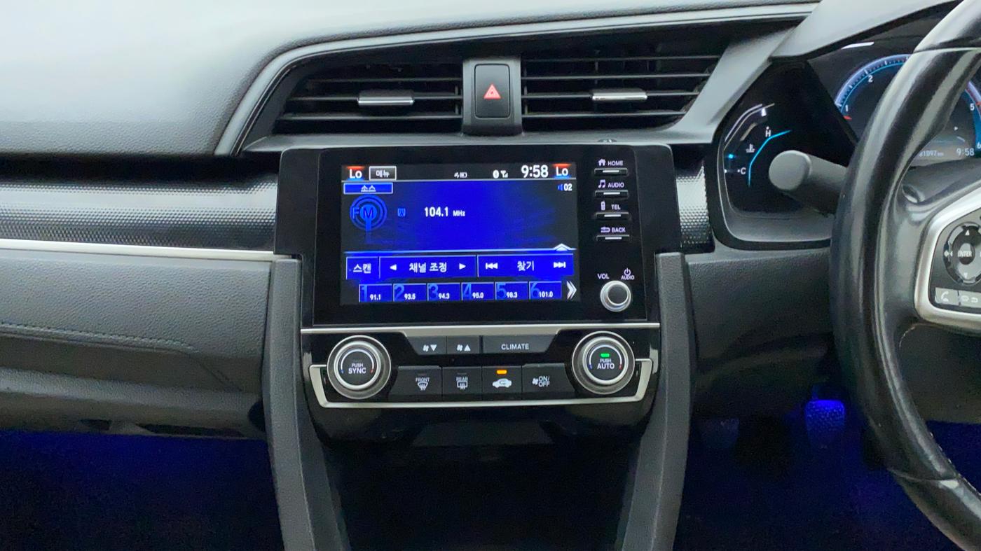 2019 Honda Civic VX DIESEL, Diesel, Manual, 81,646 km, Air Conditioner