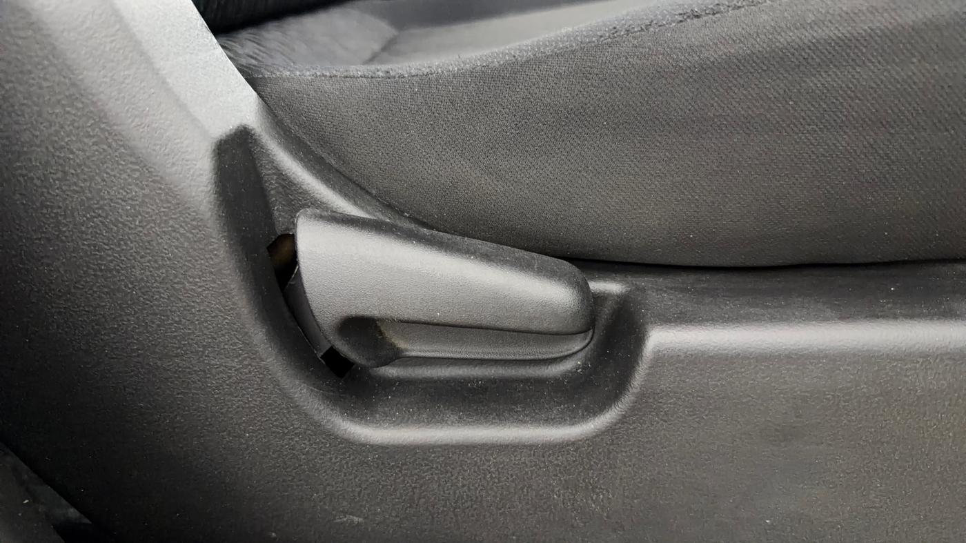2014 Maruti Wagon R Stingray VXI, Petrol, Manual, 1,13,341 km, Driver Side Adjustment Panel