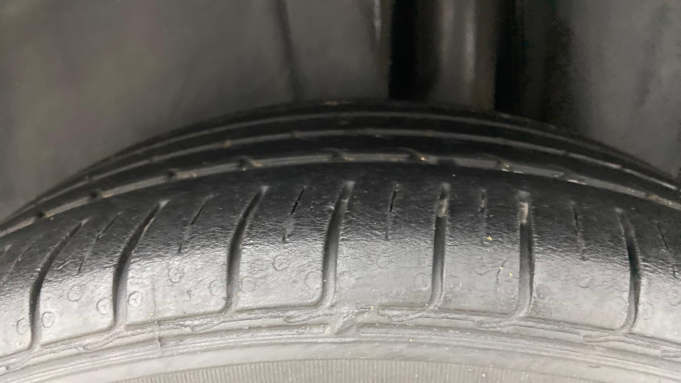 2020 Maruti Ciaz ALPHA 1.5 SHVS PETROL, Petrol, Manual, 54,797 km, Left Rear Tyre Tread