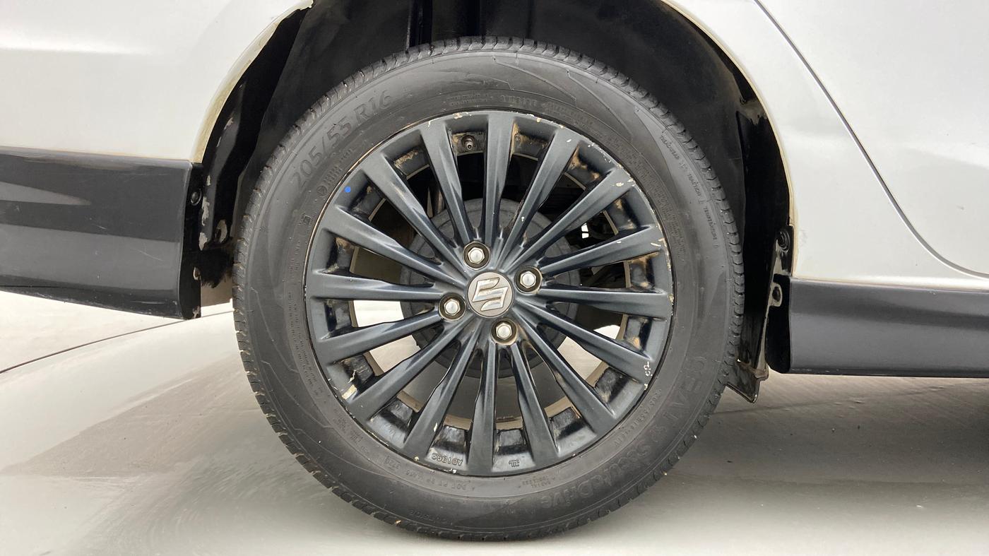 2020 Maruti Ciaz ALPHA 1.5 SHVS PETROL, Petrol, Manual, 54,797 km, Right Rear Wheel