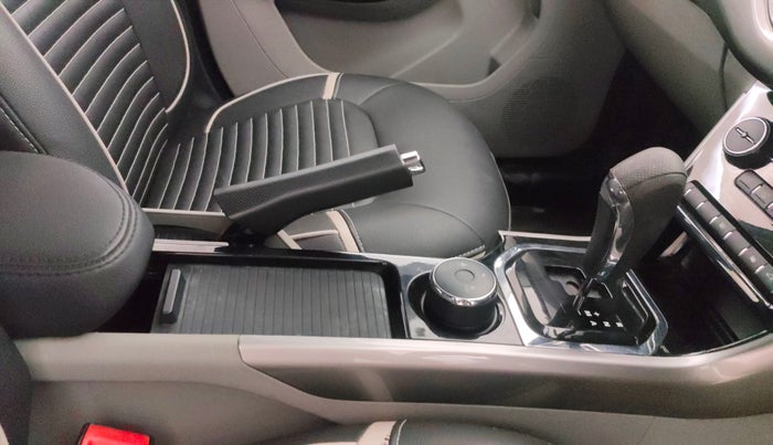2019 Tata NEXON XZA PLUS PETROL, Petrol, Automatic, 37,118 km, Gear Lever